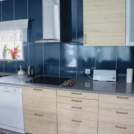 Casinha Bonecas - Casa Com Piscina Privada